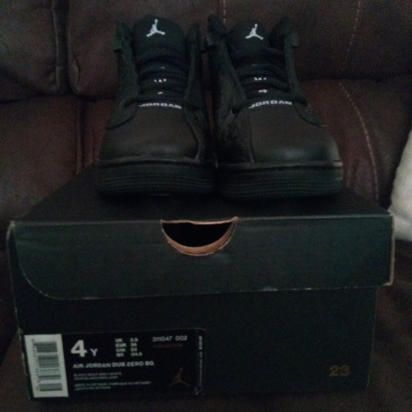 Air Jordan's - Picture 2 of 4